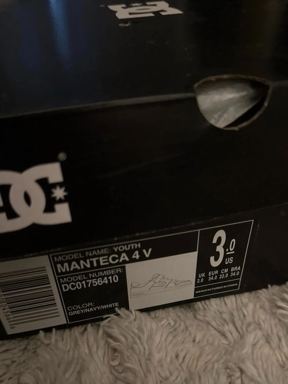 DC Shoes Boys Manteca 4 V, size 3